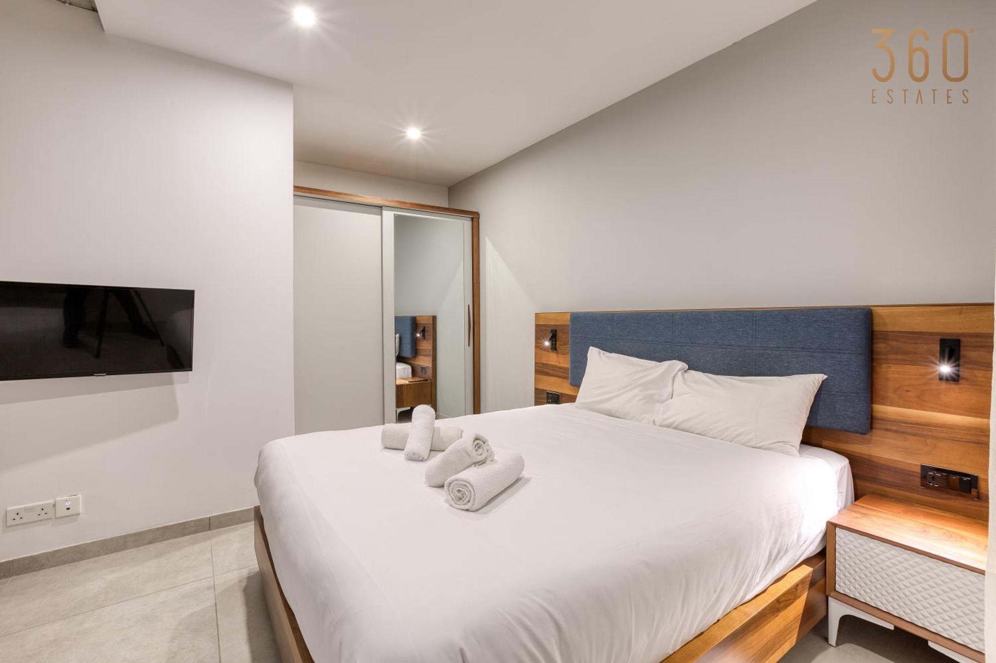 The Swieqi Poolside Suites Is-Swieqi Εξωτερικό φωτογραφία