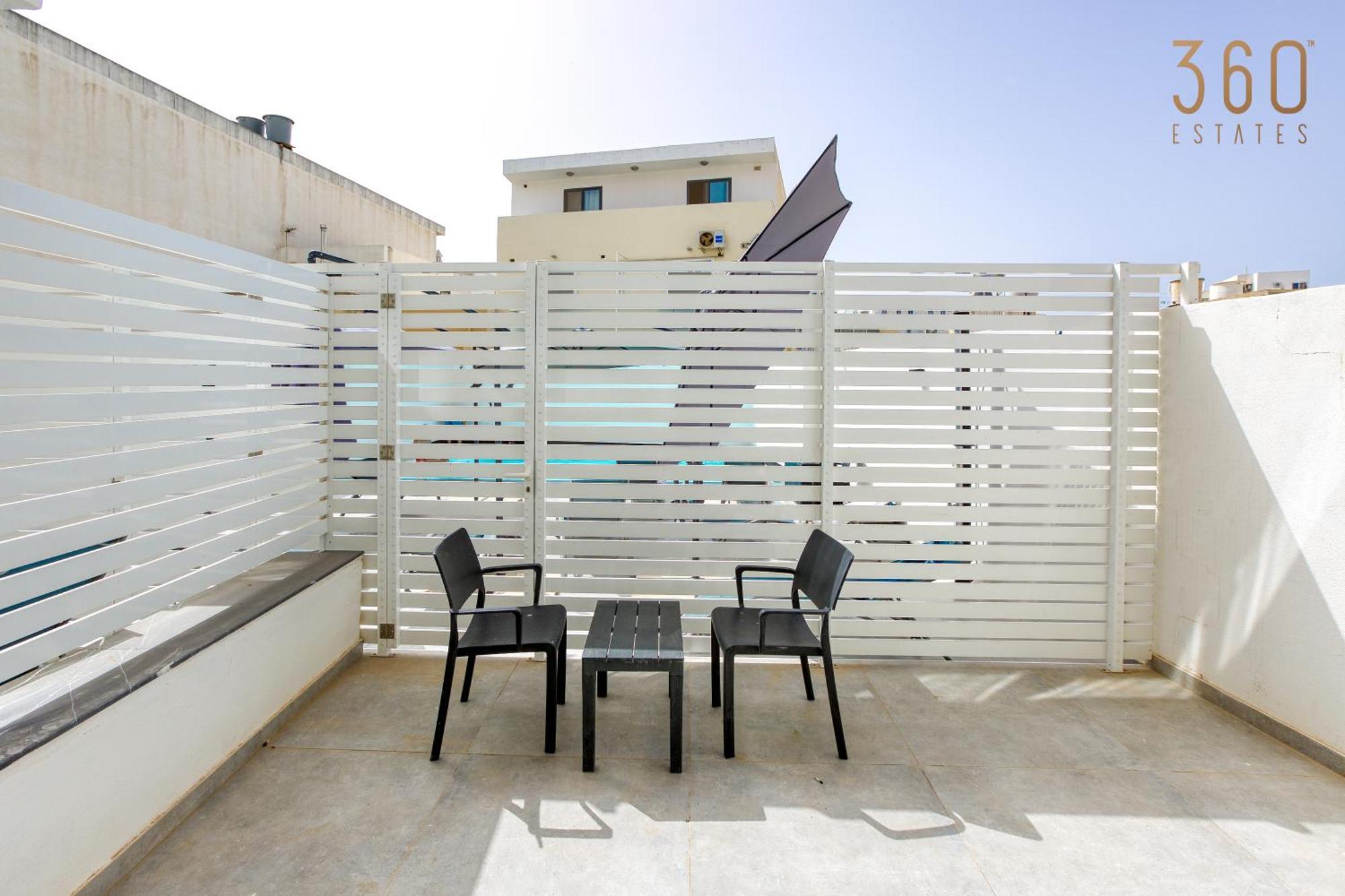 The Swieqi Poolside Suites Is-Swieqi Εξωτερικό φωτογραφία