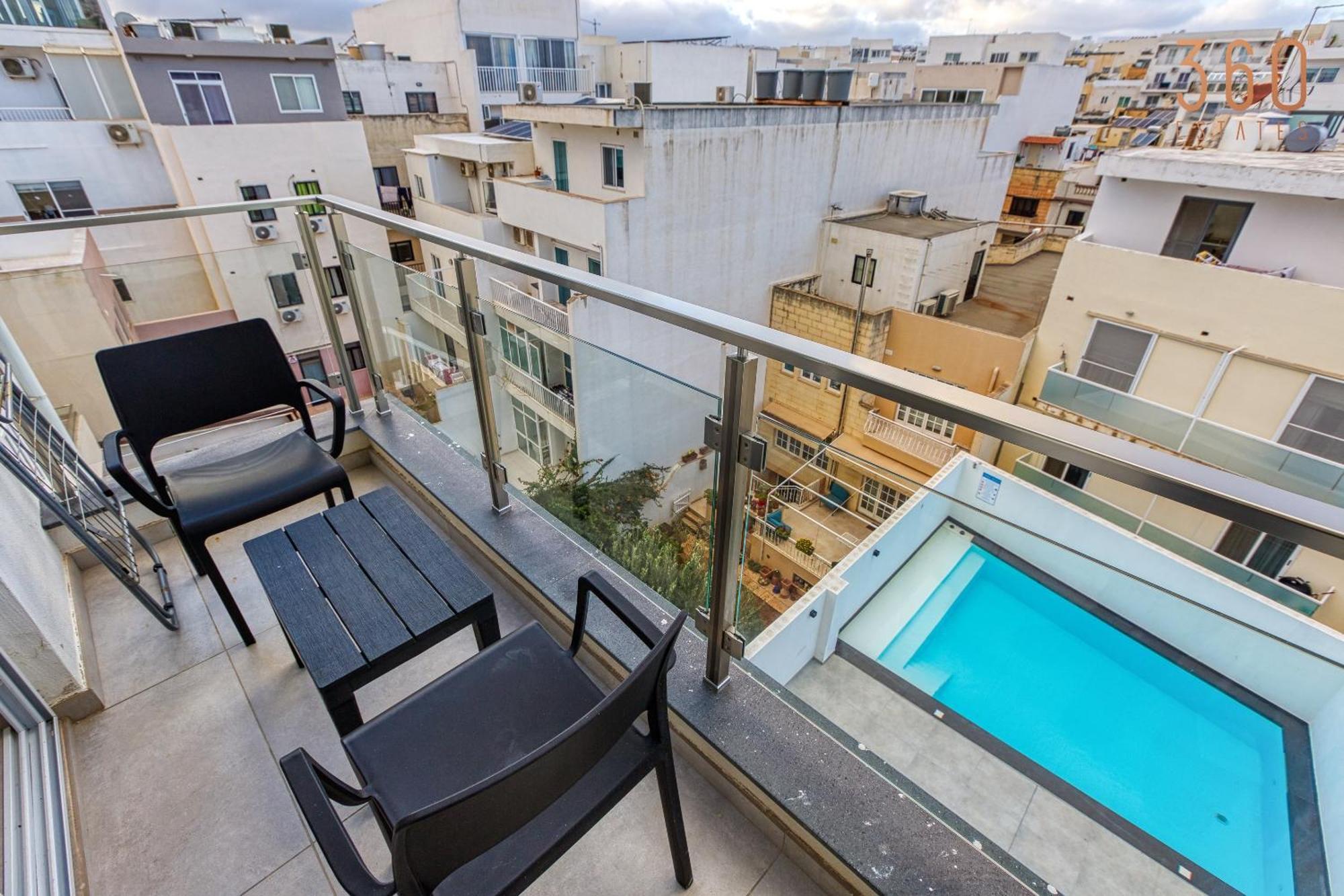 The Swieqi Poolside Suites Is-Swieqi Εξωτερικό φωτογραφία